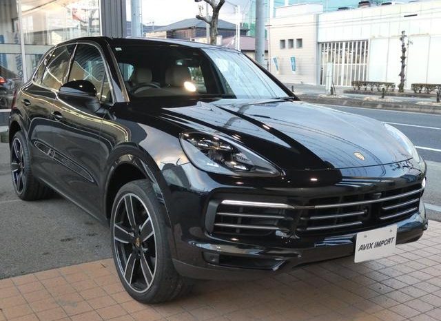 PORSCHE CAYENNE BASEGRADE 2019 full