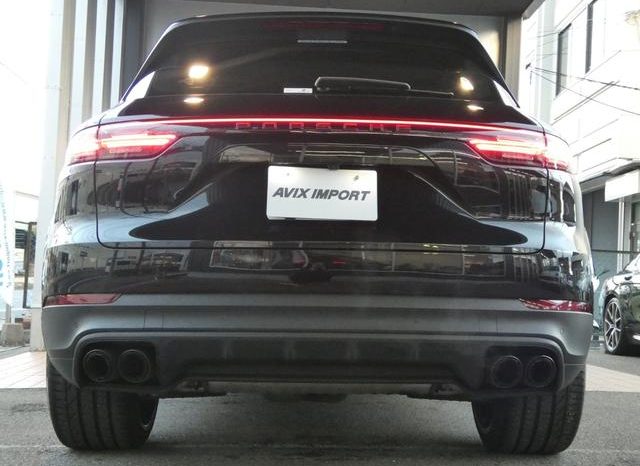 PORSCHE CAYENNE BASEGRADE 2019 full