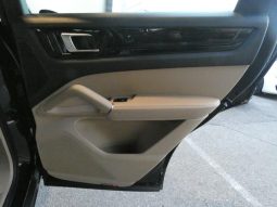 PORSCHE CAYENNE BASEGRADE 2019 full