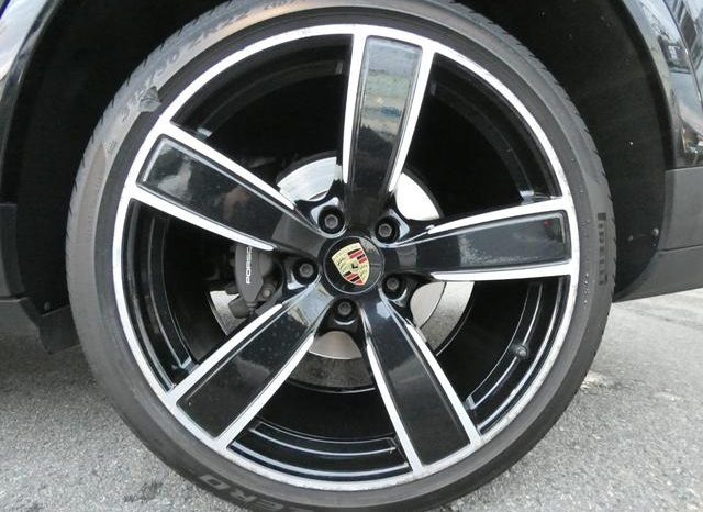 PORSCHE CAYENNE BASEGRADE 2019 full