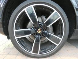 PORSCHE CAYENNE BASEGRADE 2019 full