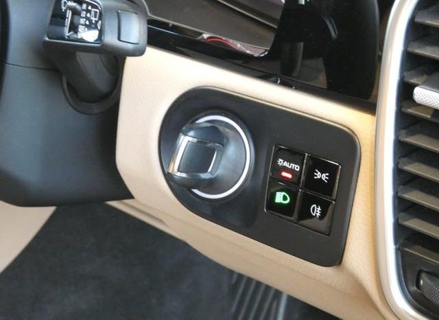 PORSCHE CAYENNE BASEGRADE 2019 full