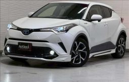 TOYOTA C-HR G 2017 full