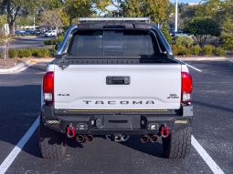 Toyota Tacoma TRD Sport Double Cab 4×4 2017 full