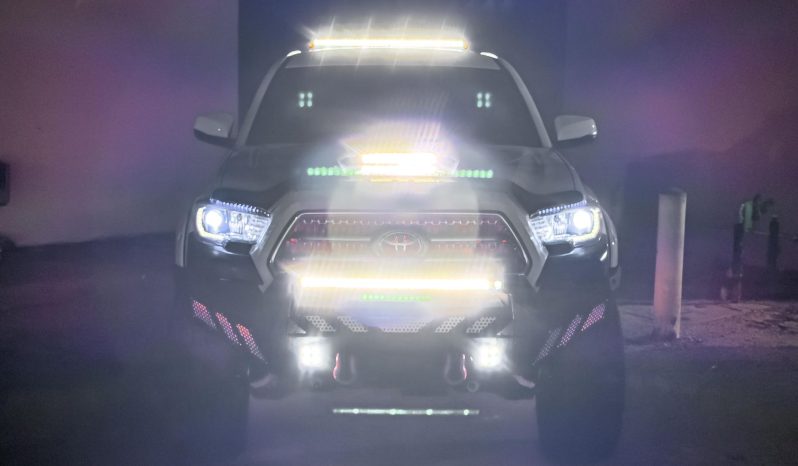 Toyota Tacoma TRD Sport Double Cab 4×4 2017 full