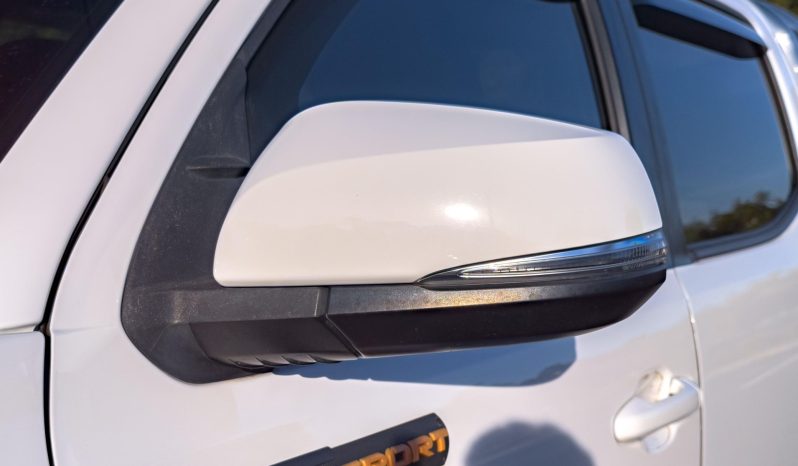 Toyota Tacoma TRD Sport Double Cab 4×4 2017 full