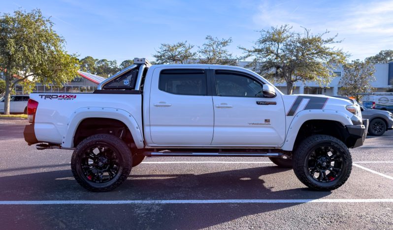 Toyota Tacoma TRD Sport Double Cab 4×4 2017 full