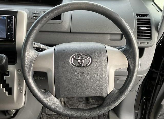 TOYOTA VOXY Z 2009 full