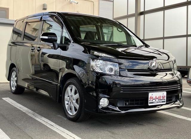 TOYOTA VOXY Z 2009 full