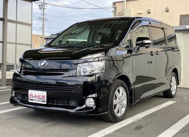 TOYOTA VOXY Z 2009 full