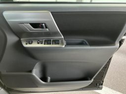 TOYOTA VOXY Z 2009 full