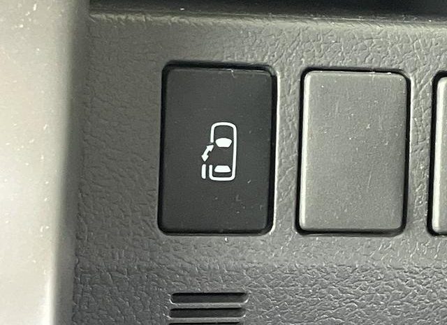 TOYOTA VOXY Z 2009 full