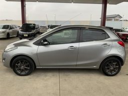 MAZDA DEMIO 13-SKYACTIV SHOOTING STAR SPORT 2013 full