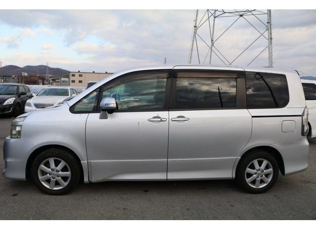 TOYOTA VOXY ( ZS ) 2008 full