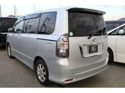 TOYOTA VOXY ( ZS ) 2008 full