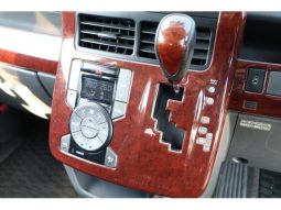 TOYOTA VOXY ( ZS ) 2008 full