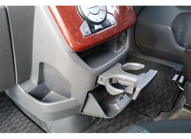 TOYOTA VOXY ( ZS ) 2008 full