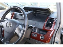 TOYOTA VOXY ( ZS ) 2008 full