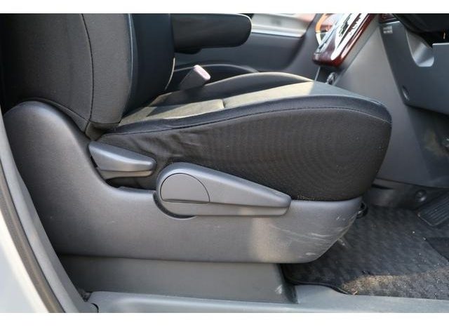 TOYOTA VOXY ( ZS ) 2008 full