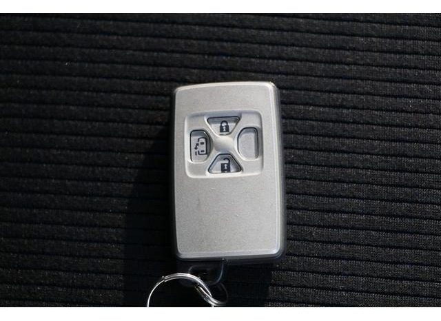 TOYOTA VOXY ( ZS ) 2008 full