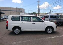 Toyota Probox Van DX Comfort 2017 full