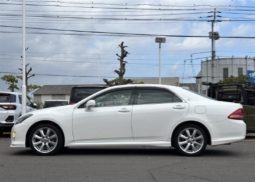 Toyota Crown 2.5 Athlete Anniversary ED 2009 full