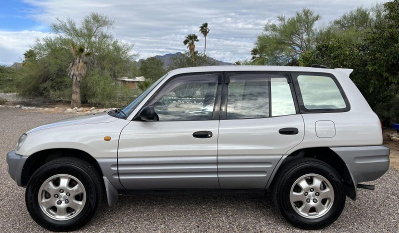 Toyota Rav4 L1996 full