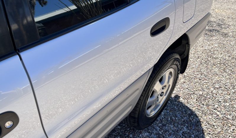 Toyota Rav4 L1996 full