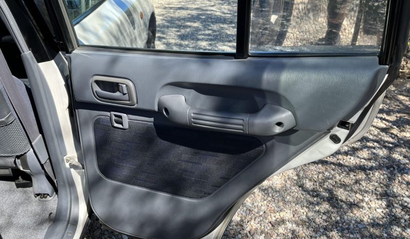 Toyota Rav4 L1996 full