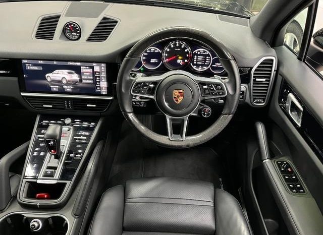 PORSCHE CAYENNE BASEGRADE 2019 full