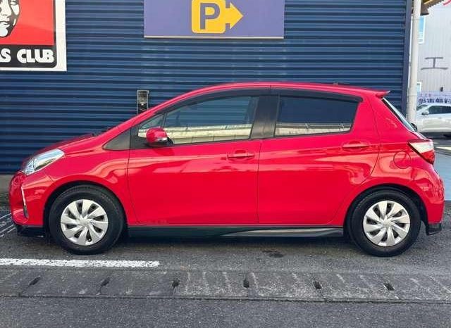 TOYOTA VITZ F 2017 full