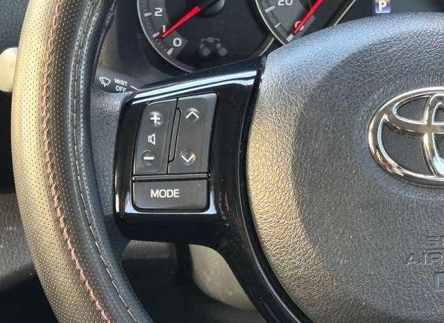 TOYOTA VITZ F 2017 full