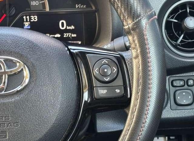 TOYOTA VITZ F 2017 full