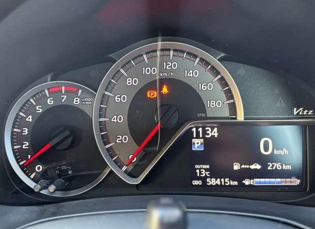 TOYOTA VITZ F 2017 full