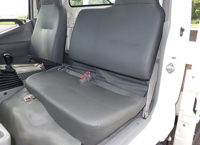 Hino Dutro 3t Flat Body 2017 full