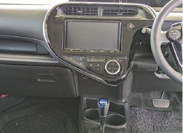 TOYOTA AQUA S 2017 full