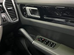 PORSCHE CAYENNE BASEGRADE 2019 full