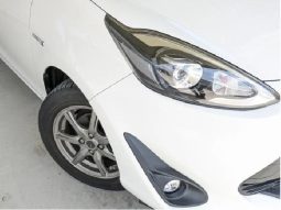 TOYOTA AQUA S 2017 full