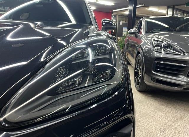 PORSCHE CAYENNE BASEGRADE 2019 full