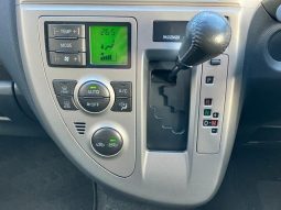 TOYOTA RACTIS G S PACKAGE 2010 full