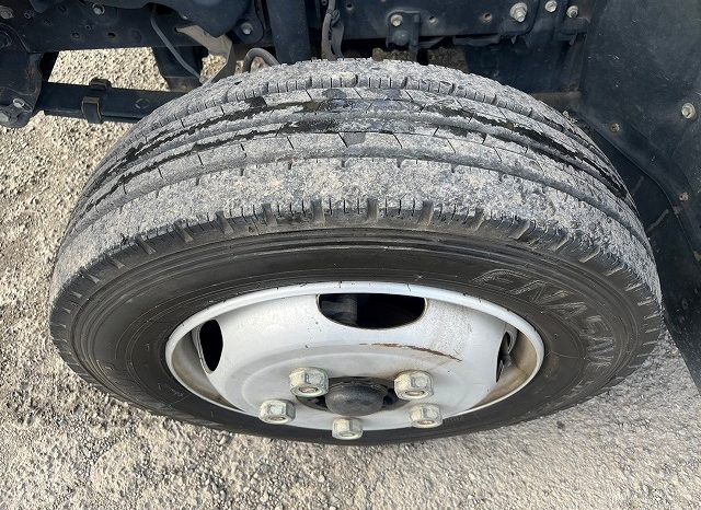 Hino Dutro Flat Body 2-tone to 5-tone 2017 full