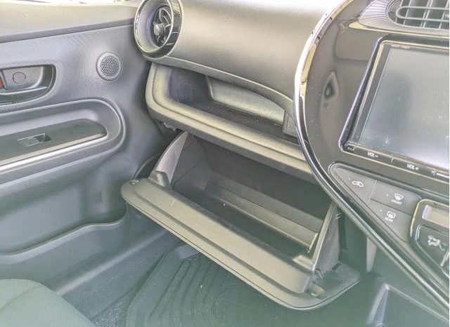 TOYOTA AQUA S 2017 full