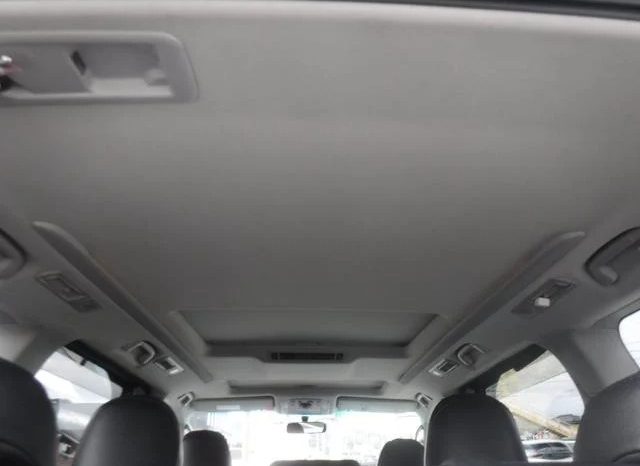 TOYOTA VELLFIRE 2.4Z 2012 full