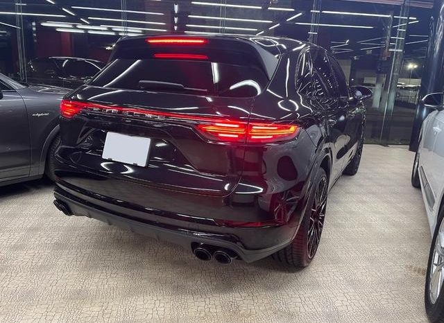 PORSCHE CAYENNE BASEGRADE 2019 full