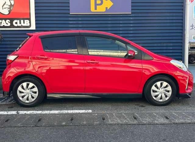 TOYOTA VITZ F 2017 full