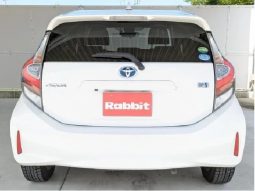 TOYOTA AQUA S 2017 full