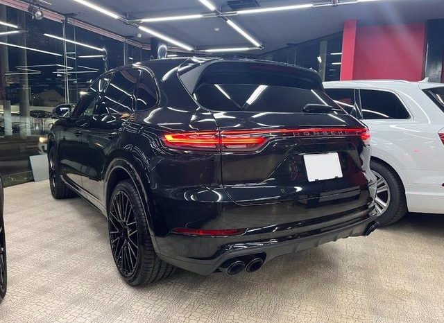 PORSCHE CAYENNE BASEGRADE 2019 full