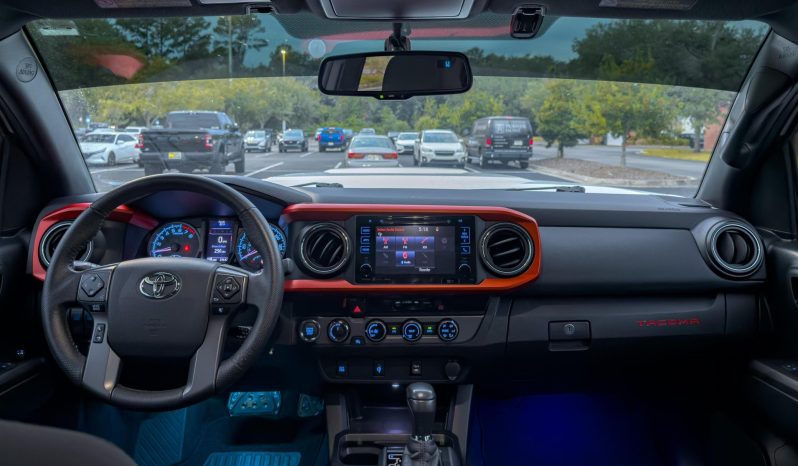 Toyota Tacoma TRD Sport Double Cab 4×4 2017 full