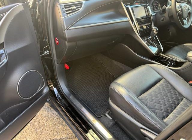 TOYOTA HARRIER PREMIUM 2019 full