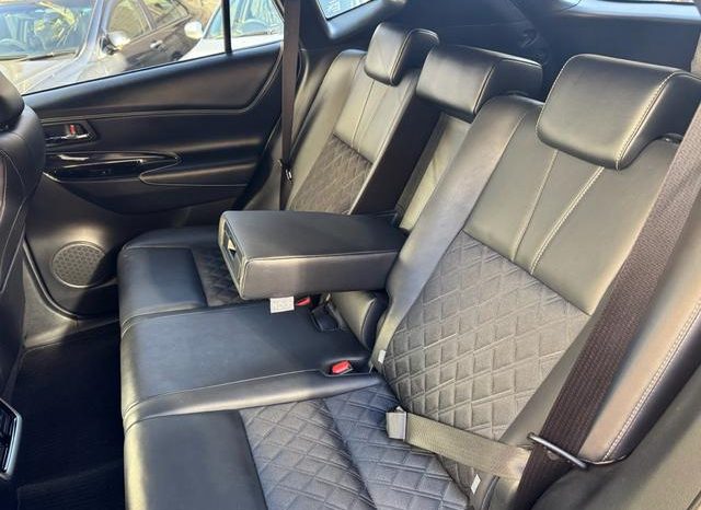 TOYOTA HARRIER PREMIUM 2019 full